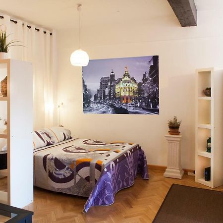 Segovia Apartment Madrid Exterior photo