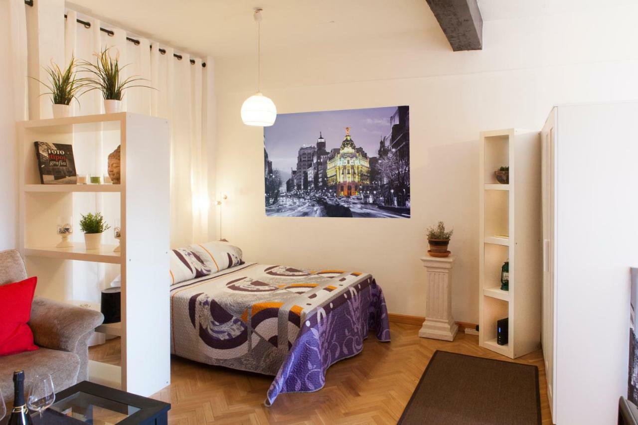 Segovia Apartment Madrid Exterior photo