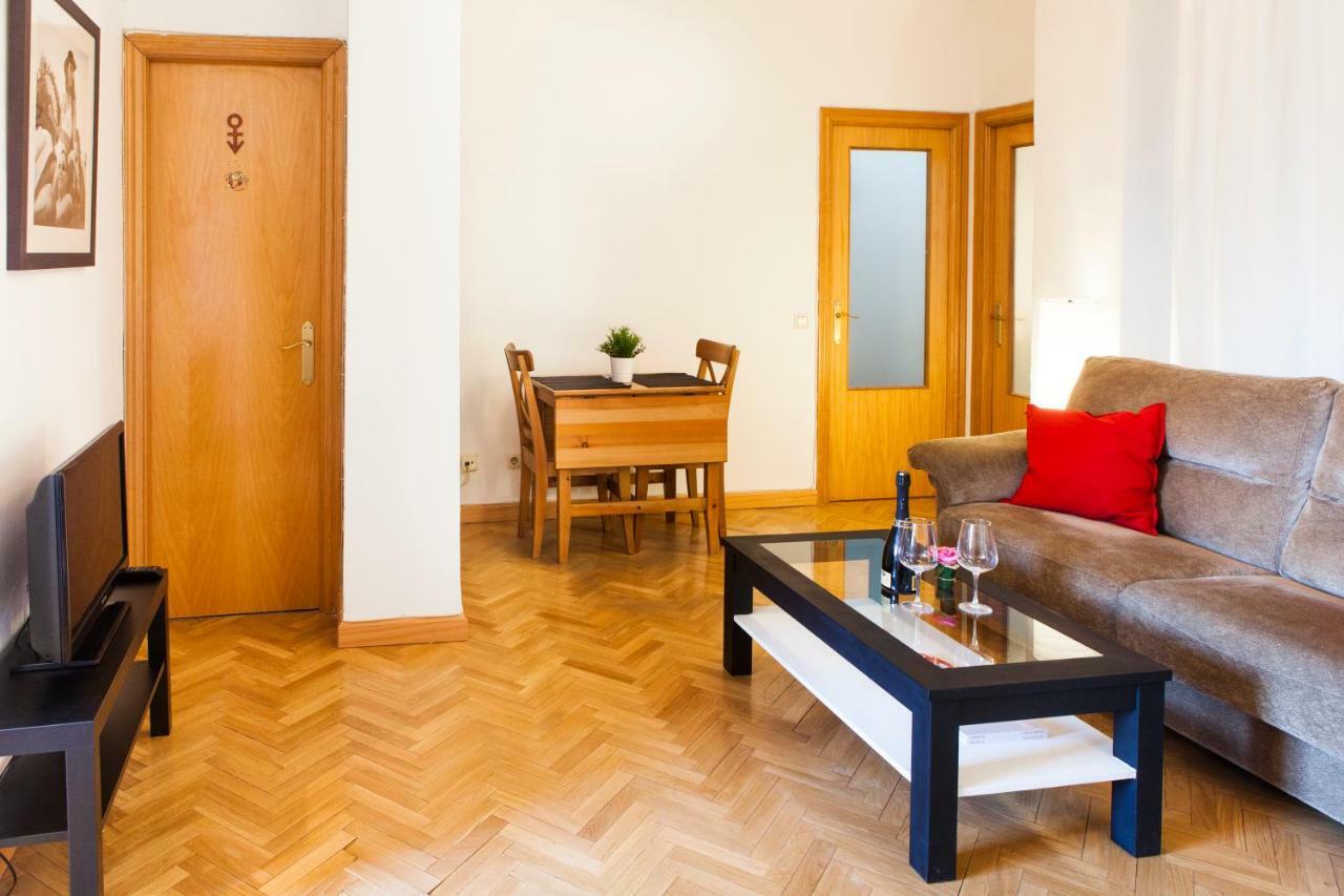 Segovia Apartment Madrid Exterior photo