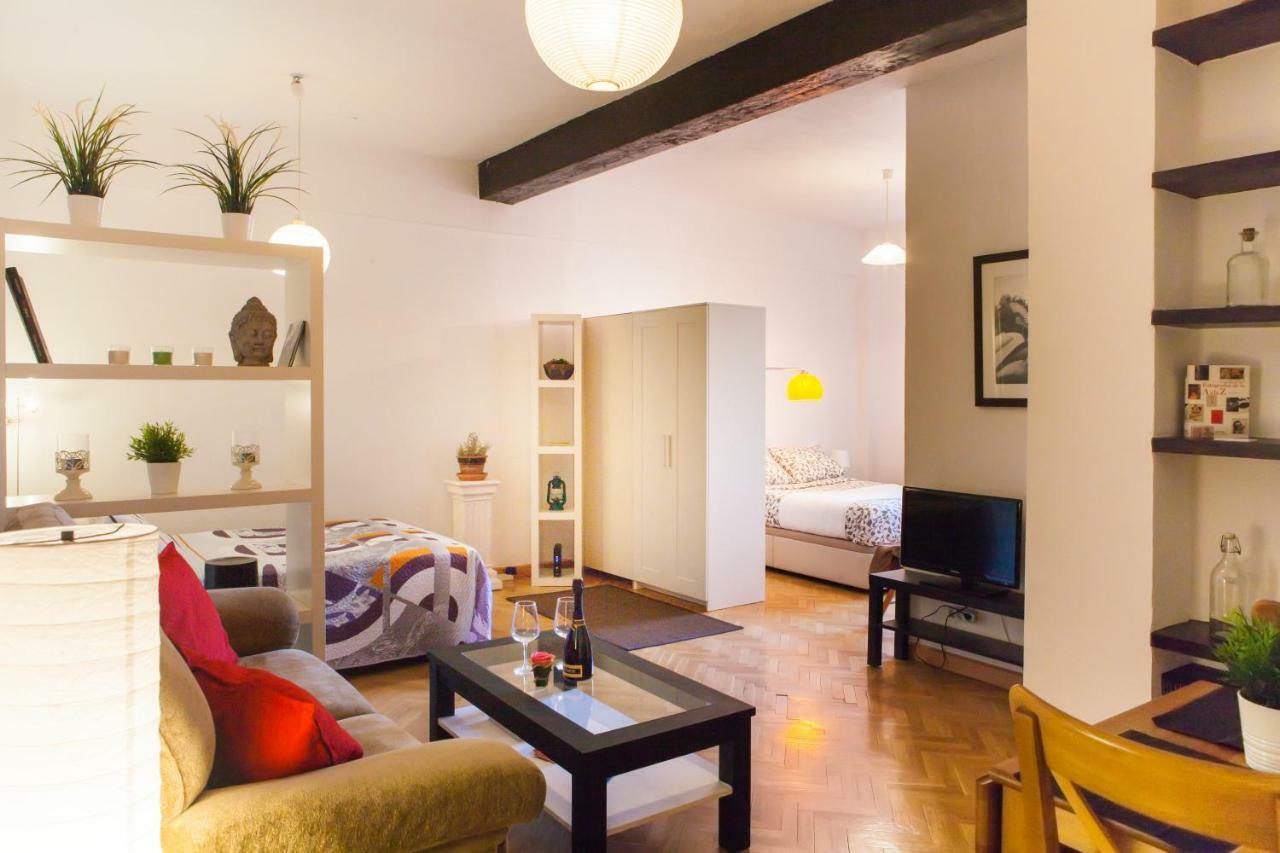 Segovia Apartment Madrid Exterior photo