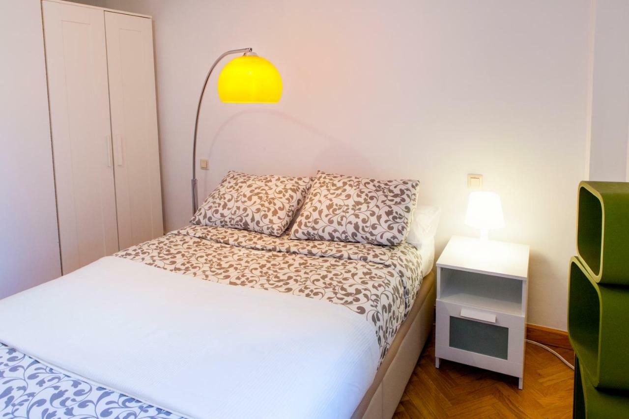 Segovia Apartment Madrid Exterior photo